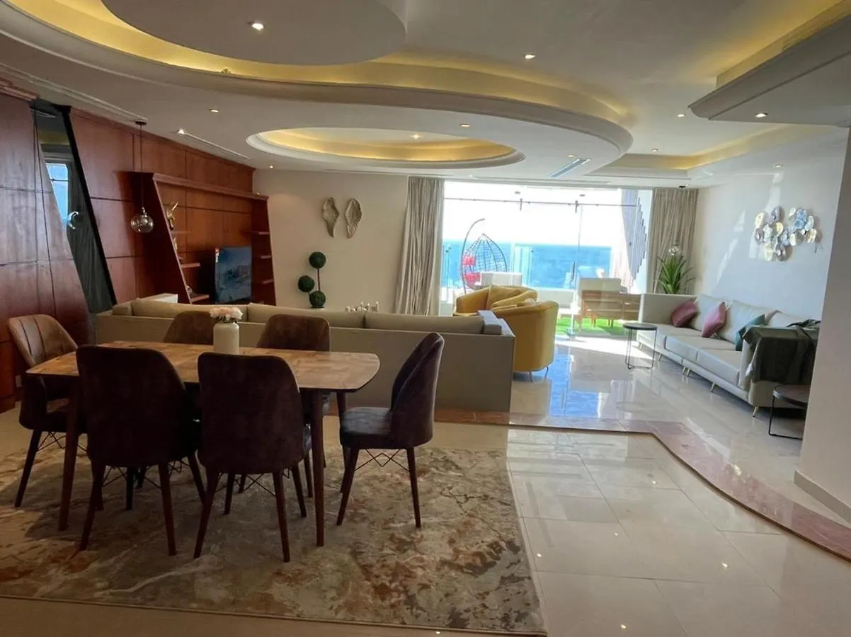 Apartment ابراج البحر داماك